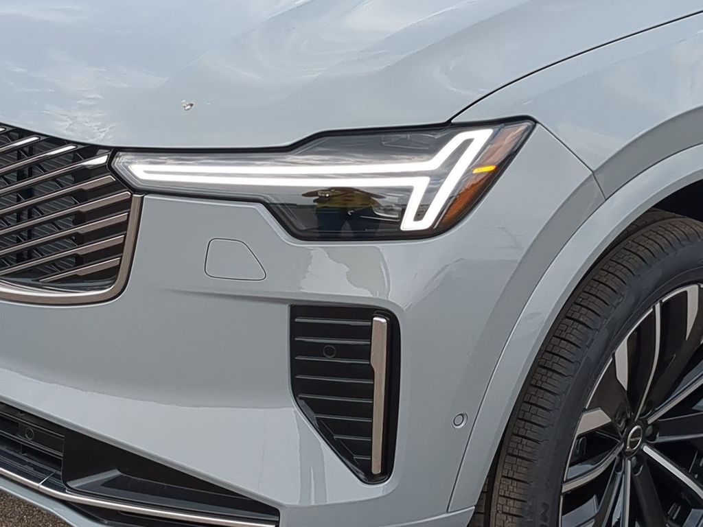 Thumbnail: 2026 Volvo XC90 - 22