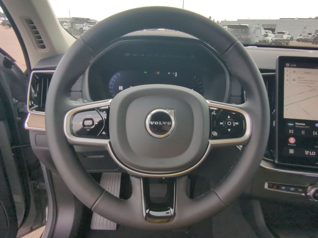 Thumbnail: 2026 Volvo XC90 - 13
