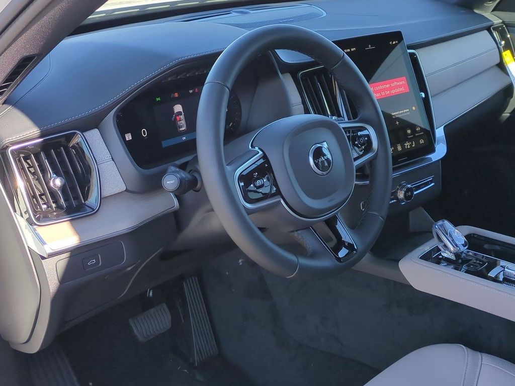 Thumbnail: 2026 Volvo XC90 - 2