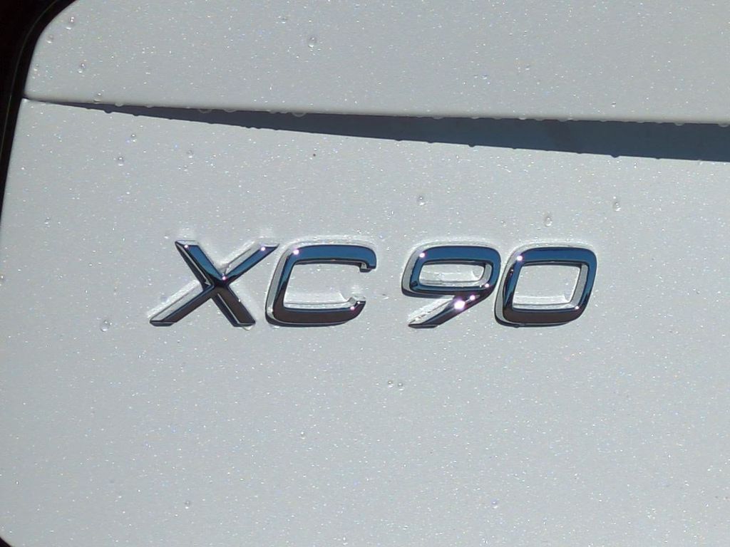 Thumbnail: 2026 Volvo XC90 - 22