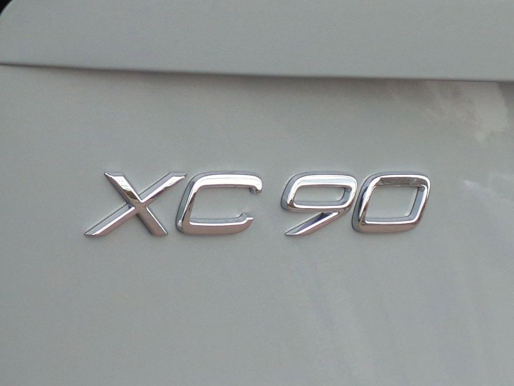 Thumbnail: 2026 Volvo XC90 - 22