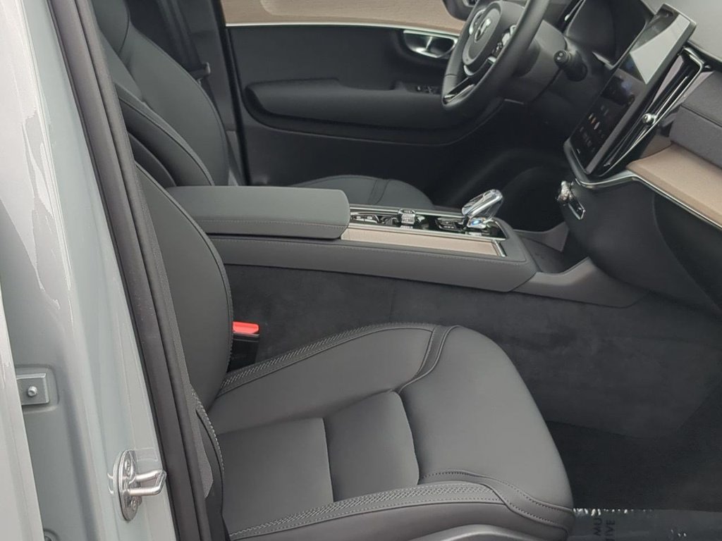 Thumbnail: 2026 Volvo XC90 - 11