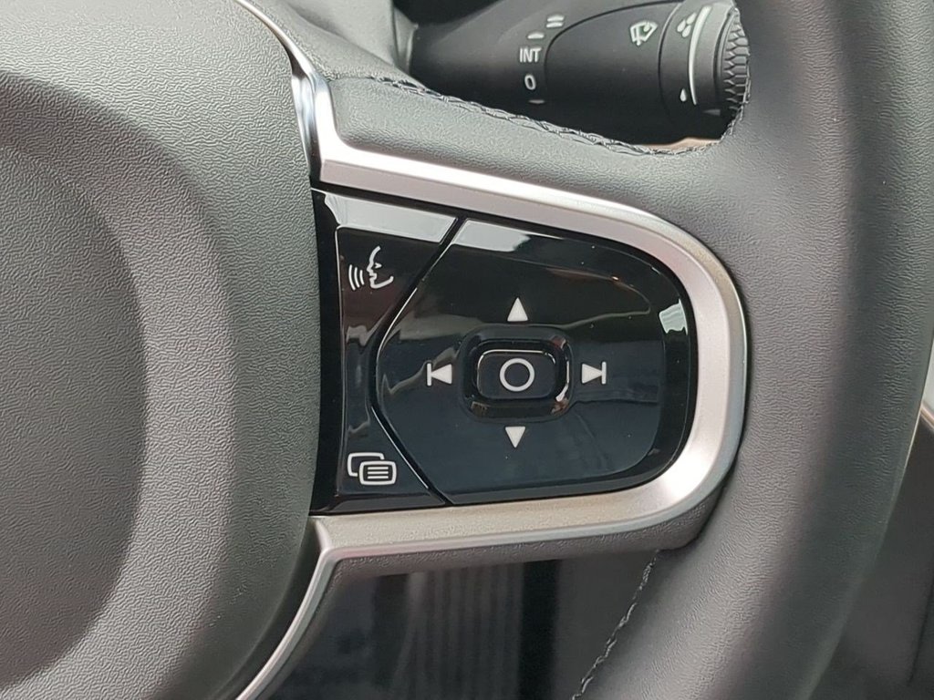 Thumbnail: 2026 Volvo XC90 - 27