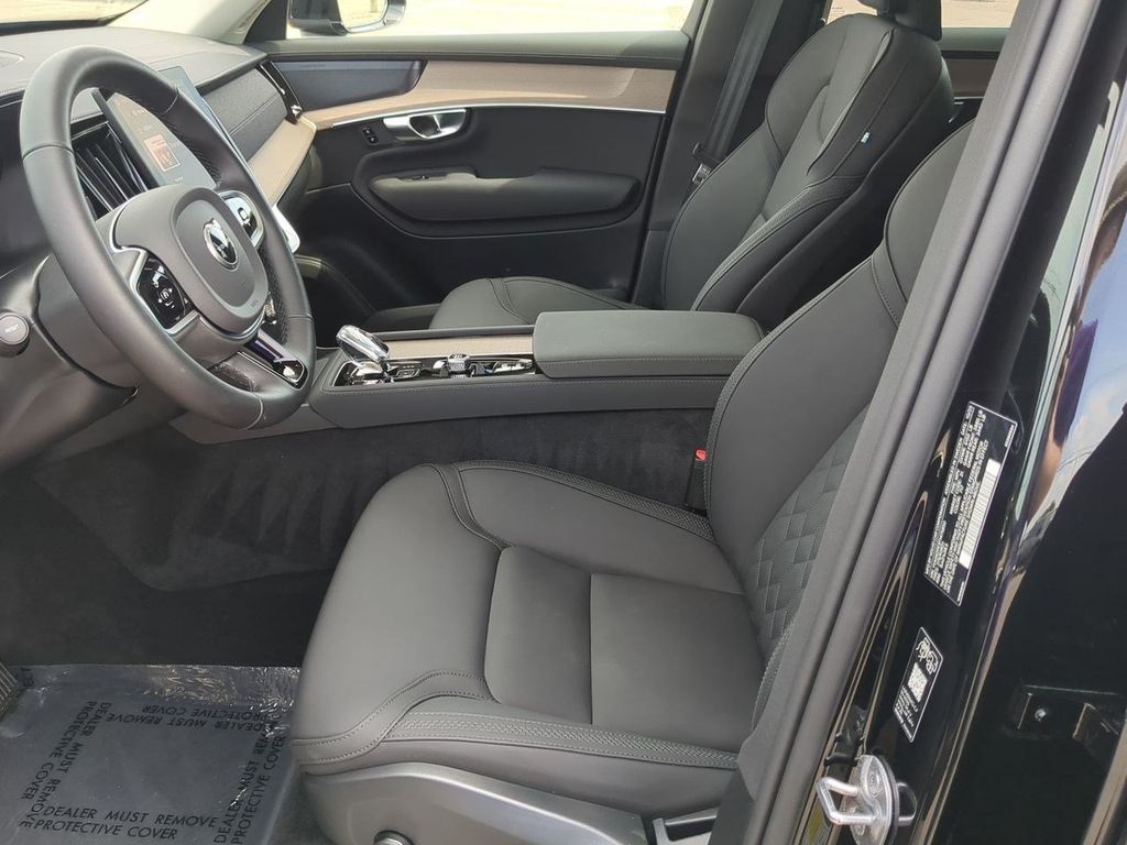 Thumbnail: 2026 Volvo XC90 - 10