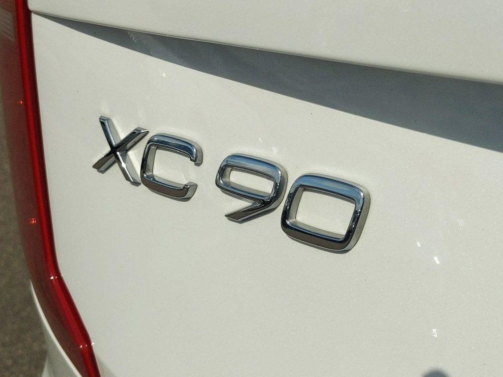 2024 Volvo XC90 B6 Plus 7