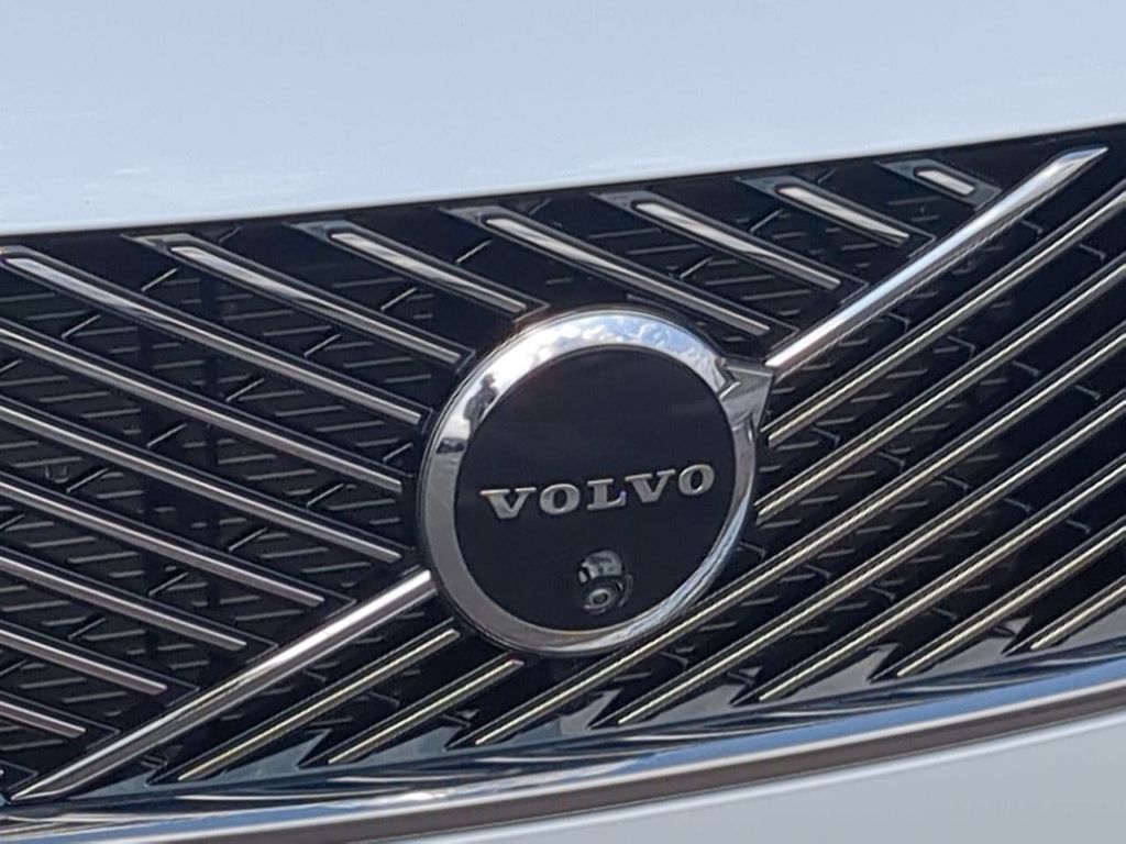Thumbnail: 2026 Volvo XC90 - 7