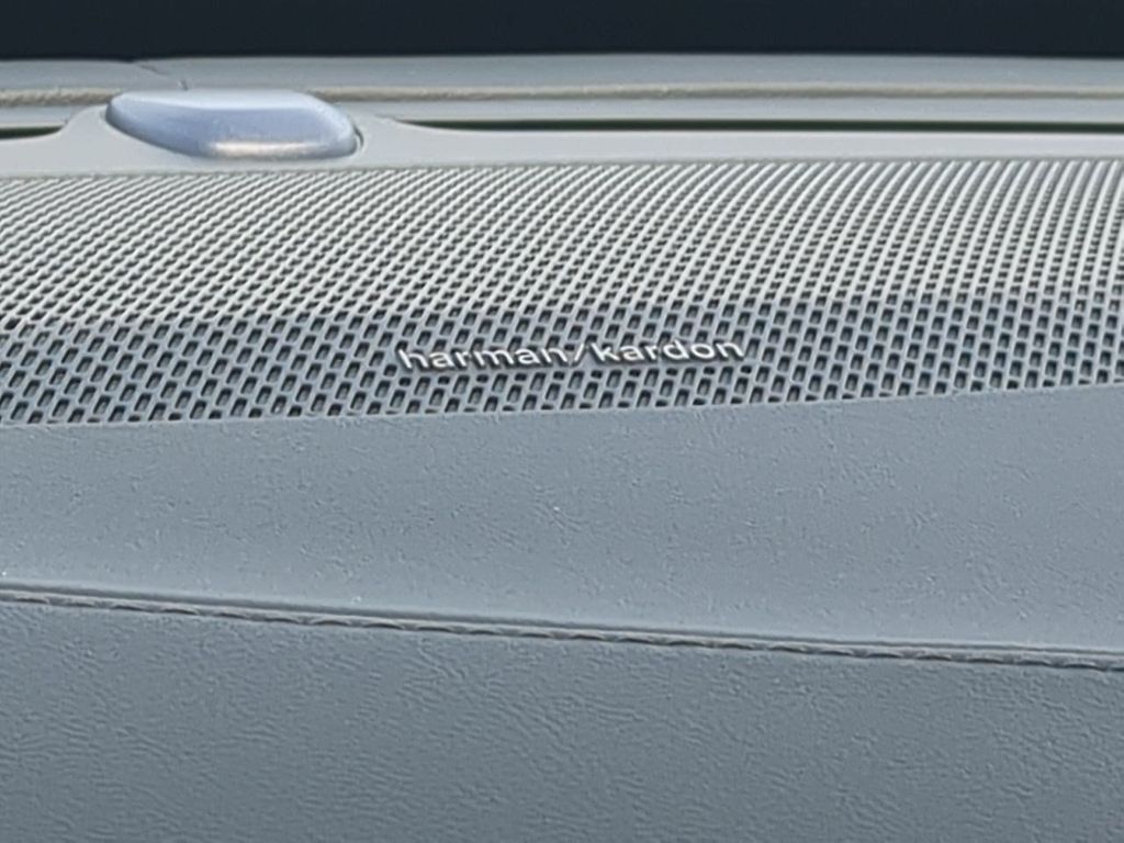 Thumbnail: 2026 Volvo XC90 - 18