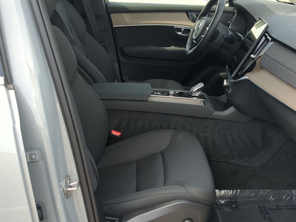 Thumbnail: 2026 Volvo XC90 - 11