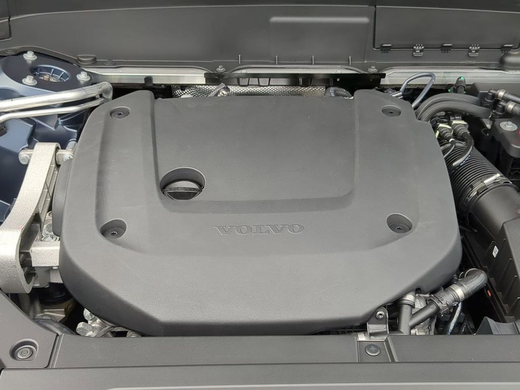Thumbnail: 2026 Volvo XC90 - 9