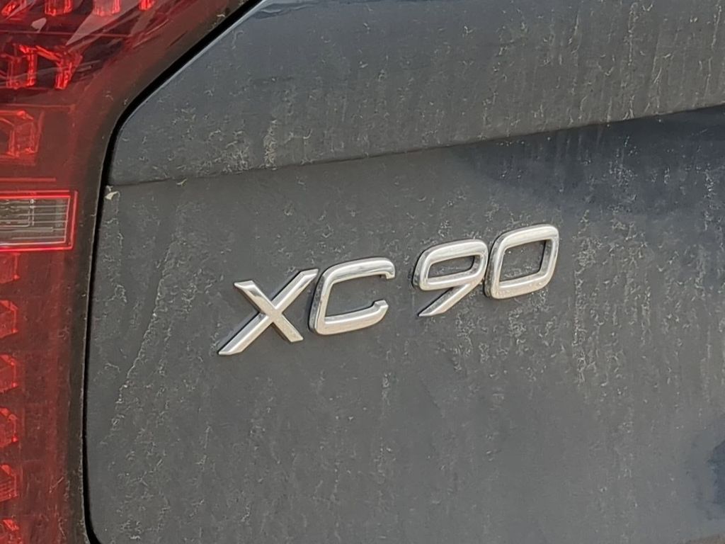 Thumbnail: 2026 Volvo XC90 - 25