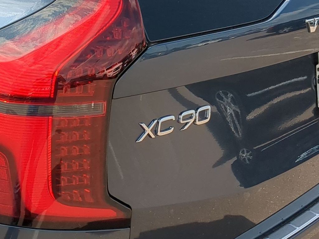 Thumbnail: 2026 Volvo XC90 - 22