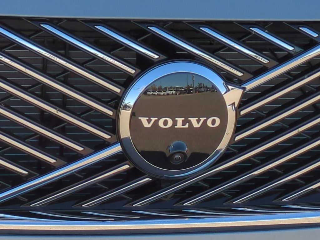 Thumbnail: 2026 Volvo XC90 - 7