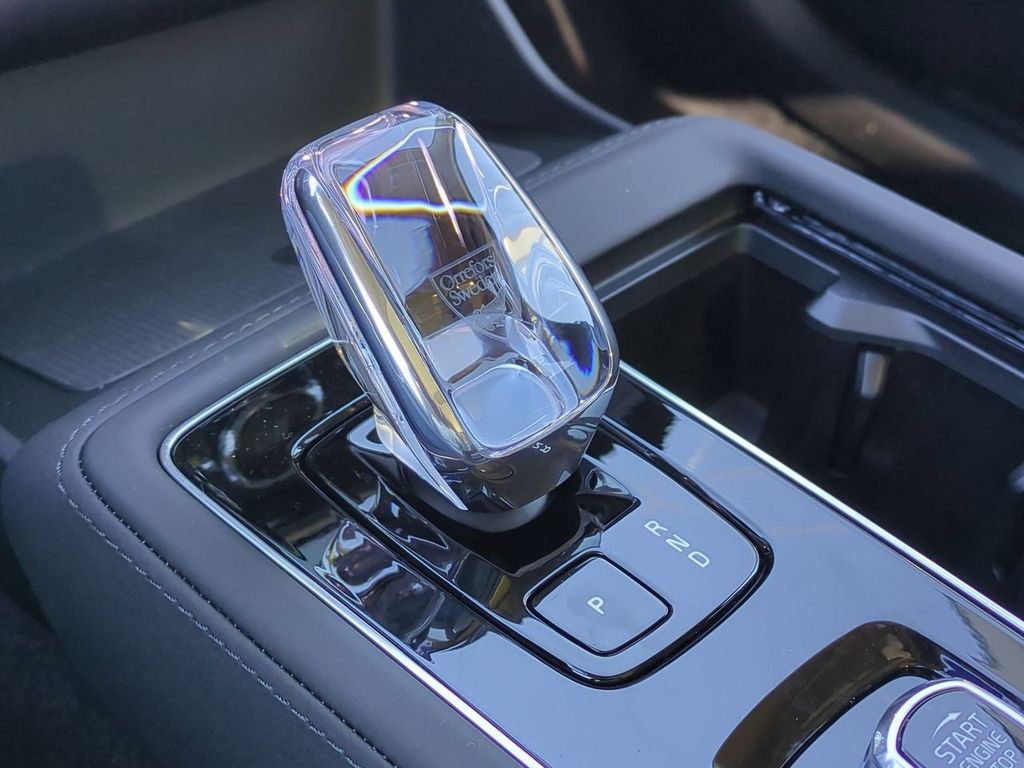 Thumbnail: 2026 Volvo XC90 - 15