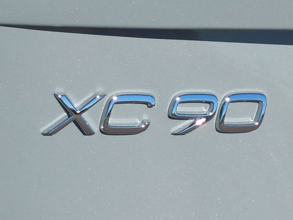Thumbnail: 2026 Volvo XC90 - 22