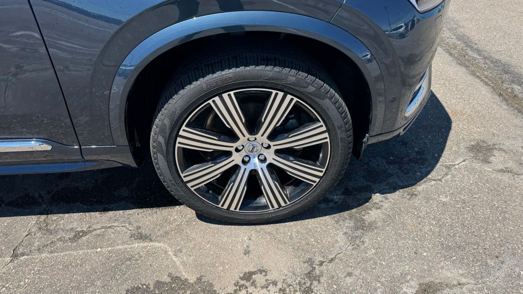 Thumbnail: 2025 Volvo XC90 - 8