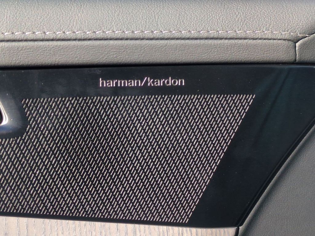 Thumbnail: 2026 Volvo XC90 - 27
