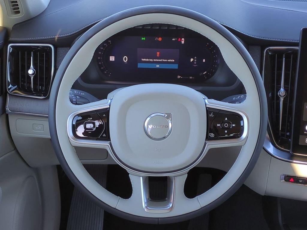 Thumbnail: 2026 Volvo XC90 - 13