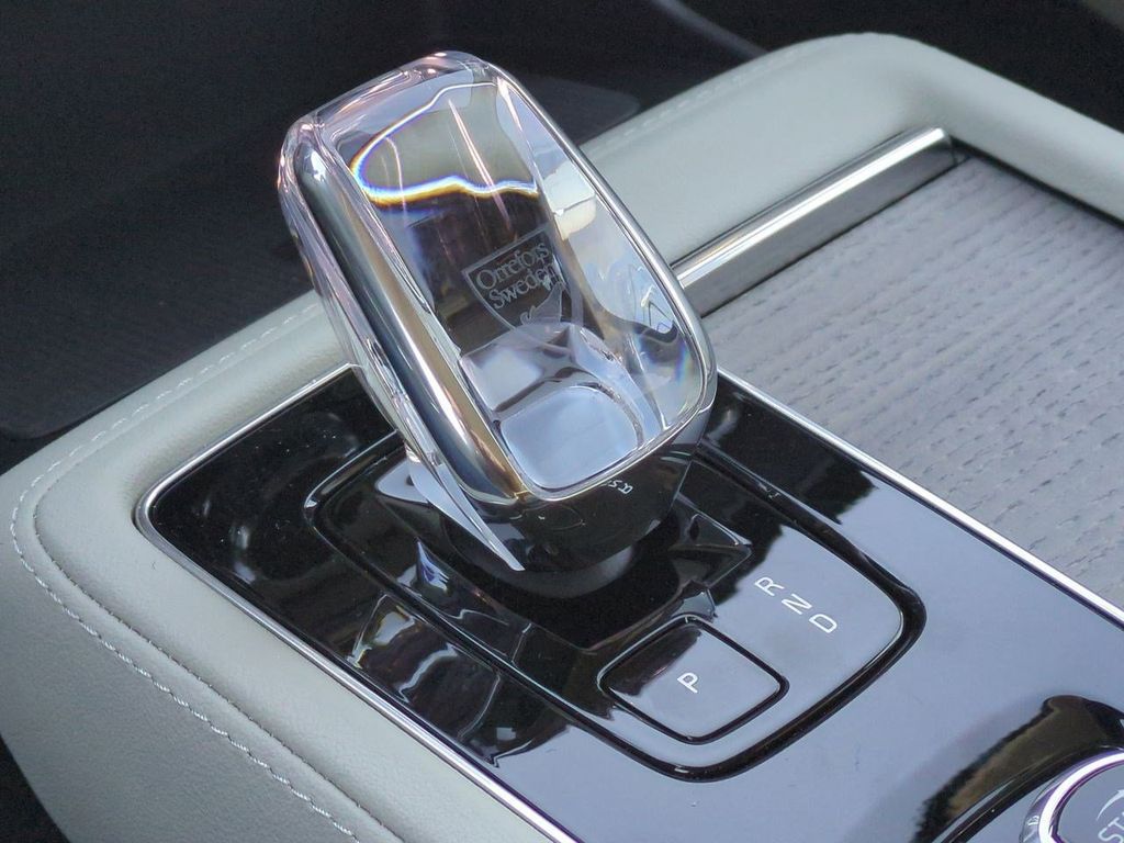 Thumbnail: 2026 Volvo XC90 - 15
