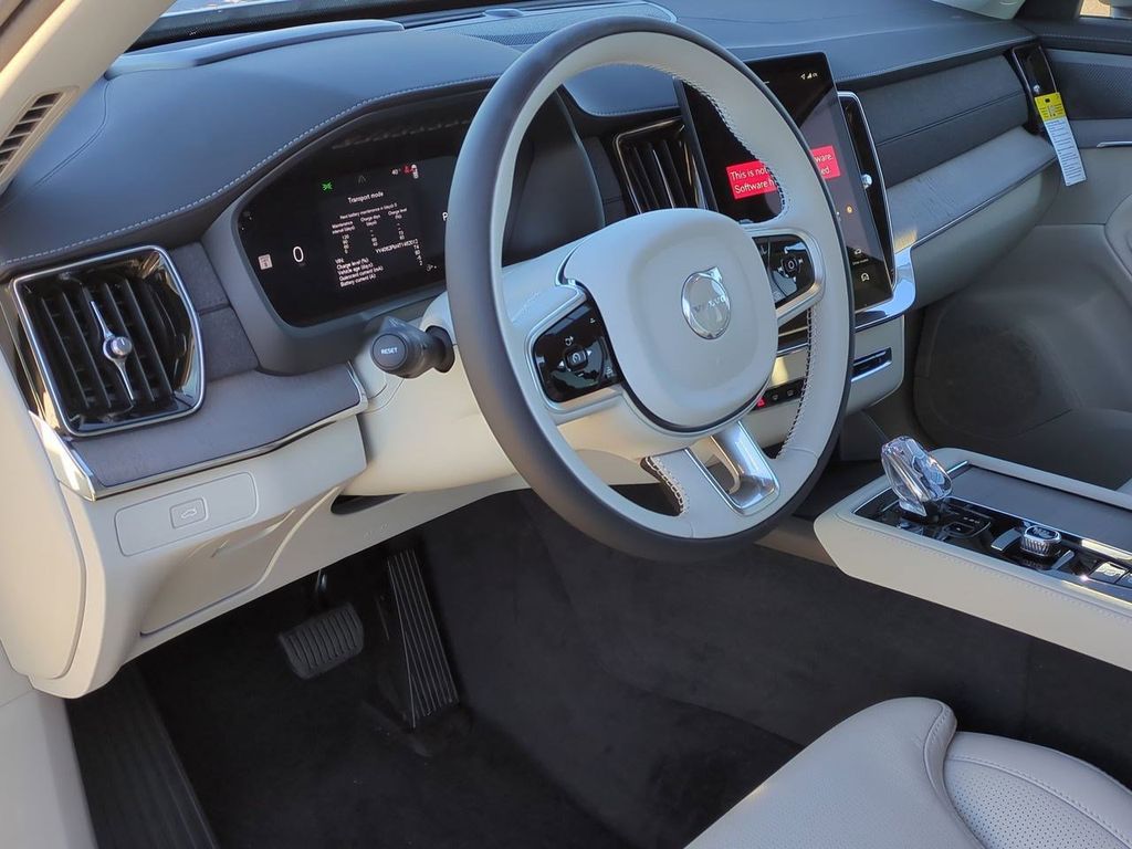 Thumbnail: 2026 Volvo XC90 - 2