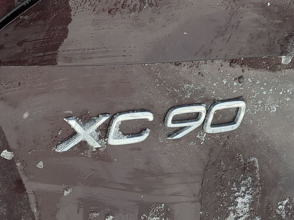 Thumbnail: 2026 Volvo XC90 - 16