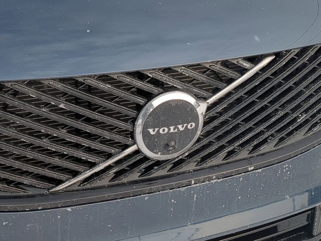 Thumbnail: 2026 Volvo XC90 - 3