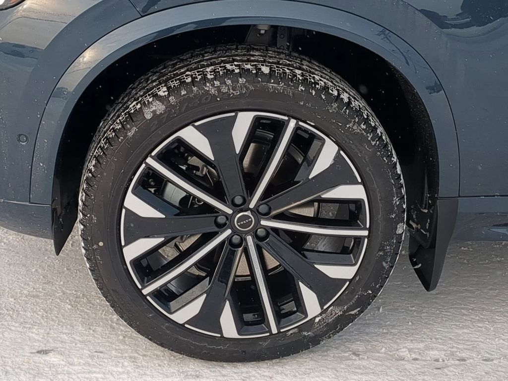 Thumbnail: 2026 Volvo XC90 - 4