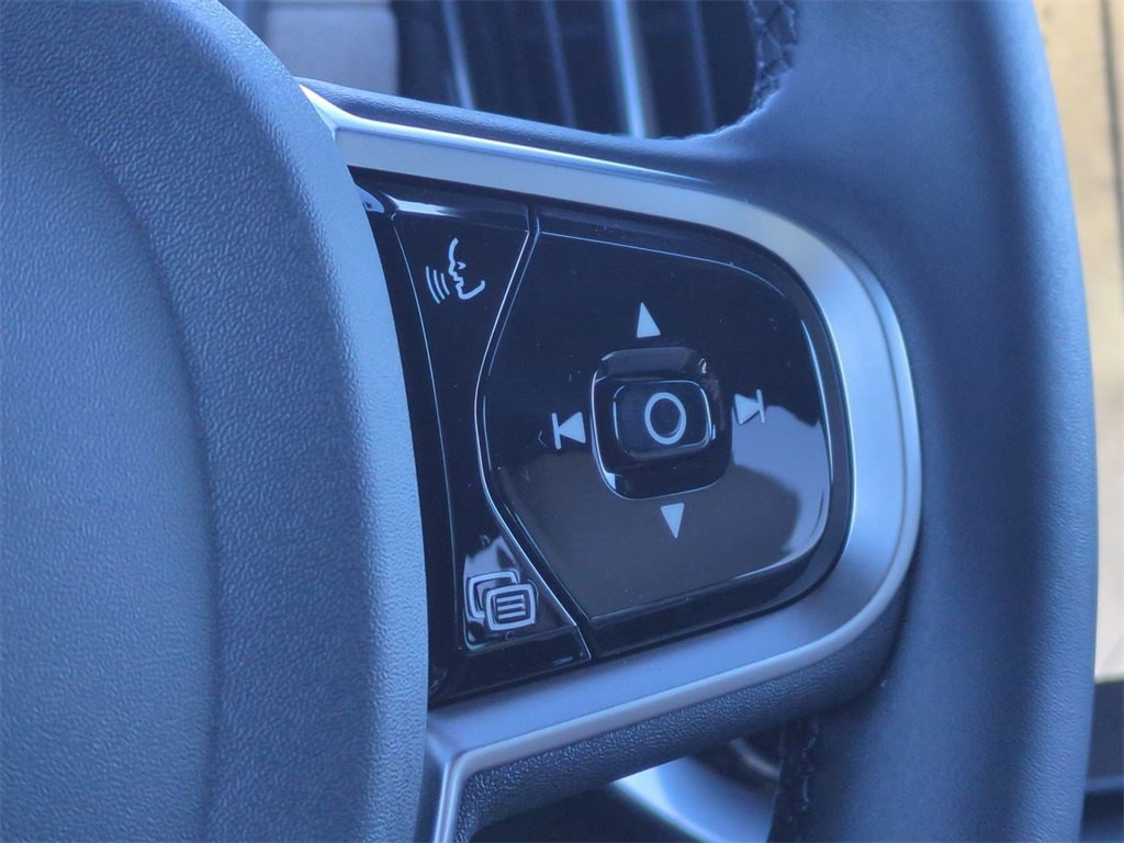 Thumbnail: 2026 Volvo XC90 - 29