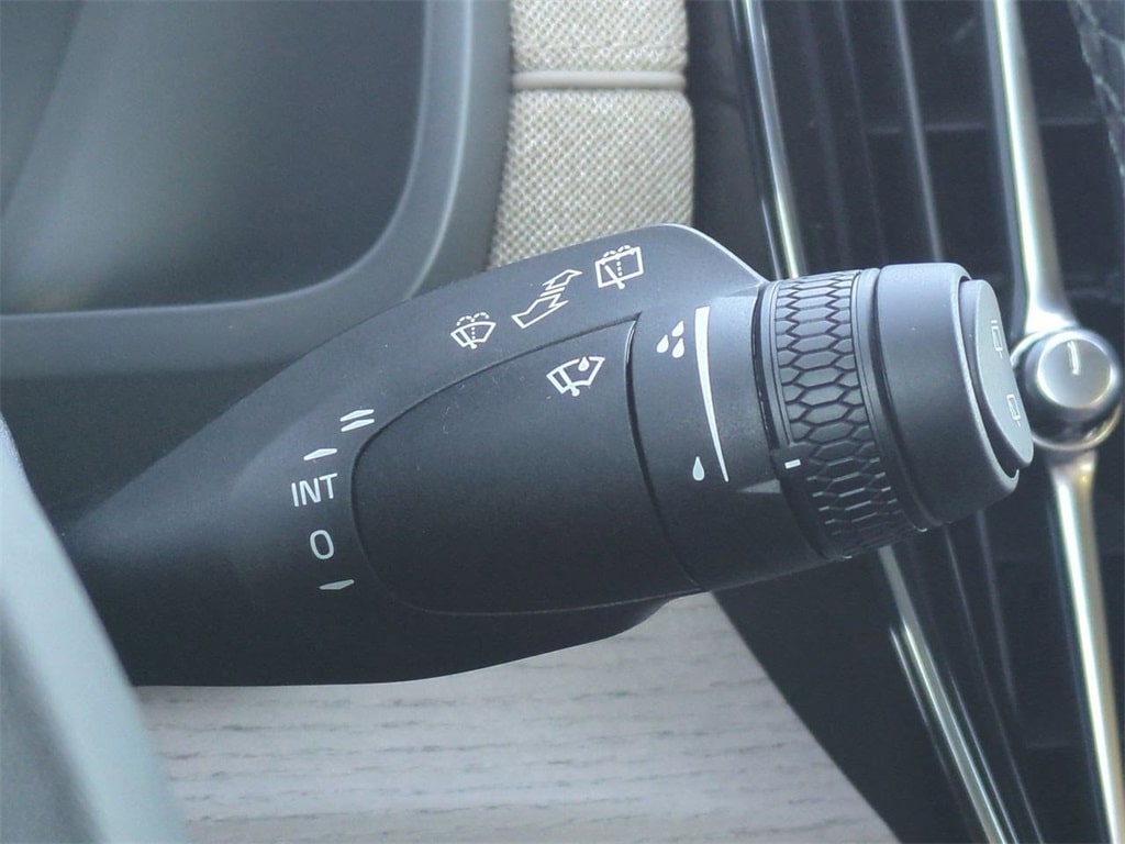 Thumbnail: 2026 Volvo XC90 - 15