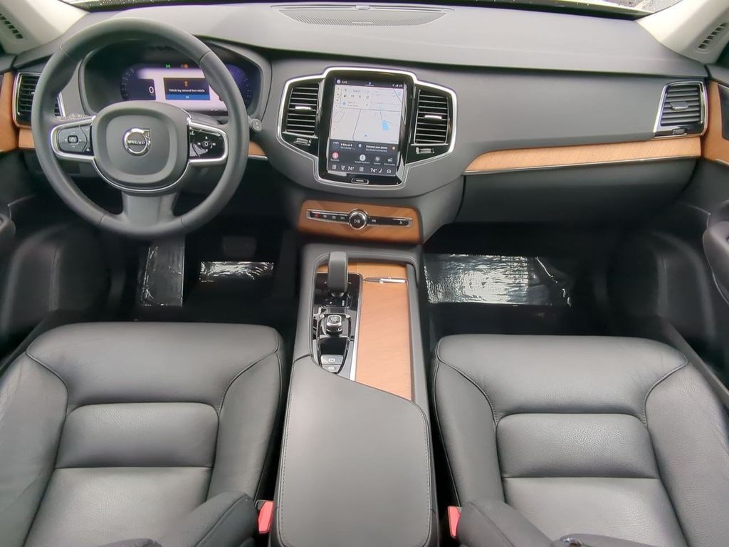 Thumbnail: 2023 Volvo XC90 - 9