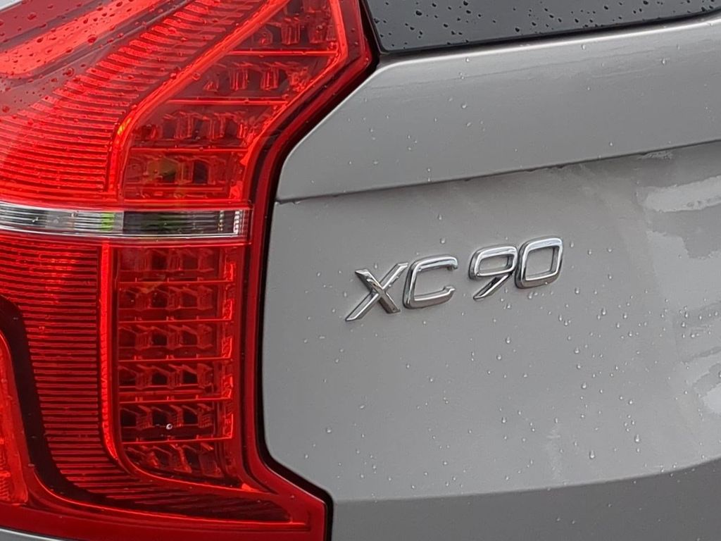 Thumbnail: 2023 Volvo XC90 - 23