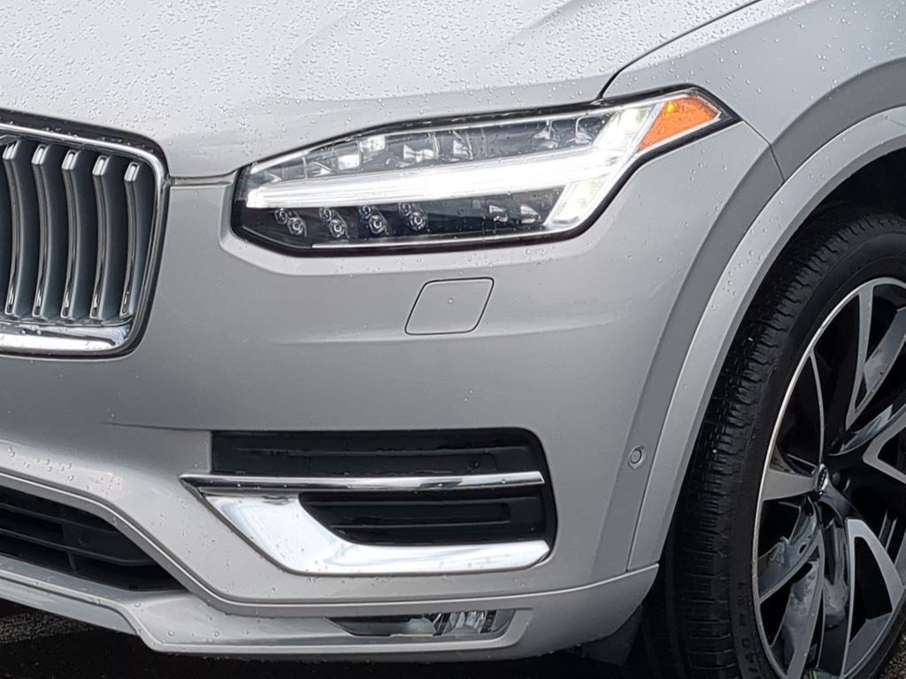 Thumbnail: 2023 Volvo XC90 - 22