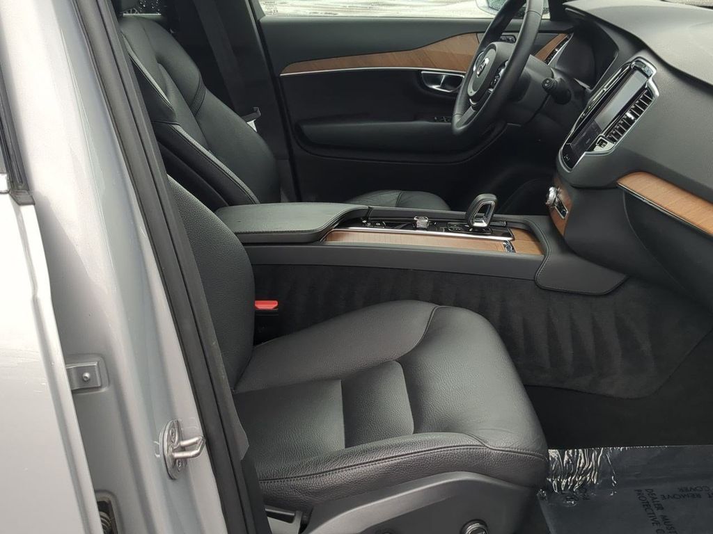 Thumbnail: 2023 Volvo XC90 - 11