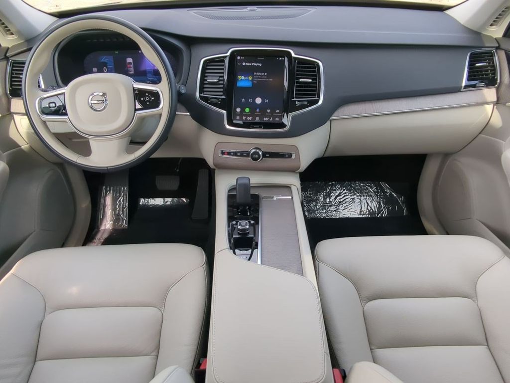 Thumbnail: 2023 Volvo XC90 - 9
