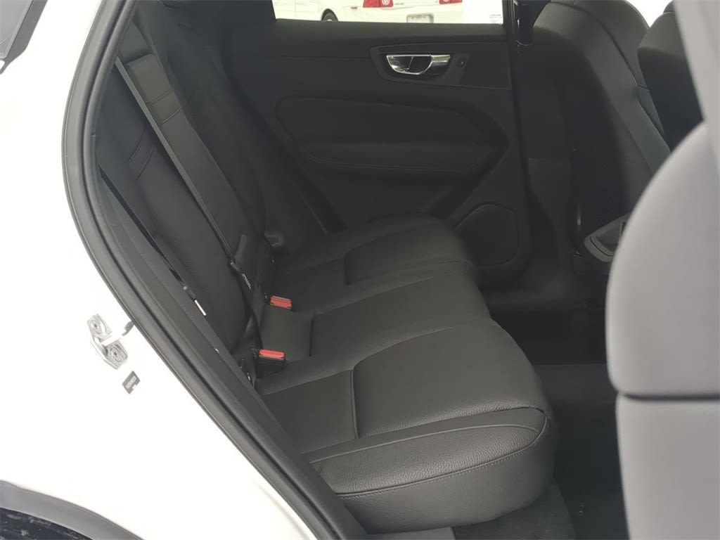 Thumbnail: 2021 Volvo XC60 - 26