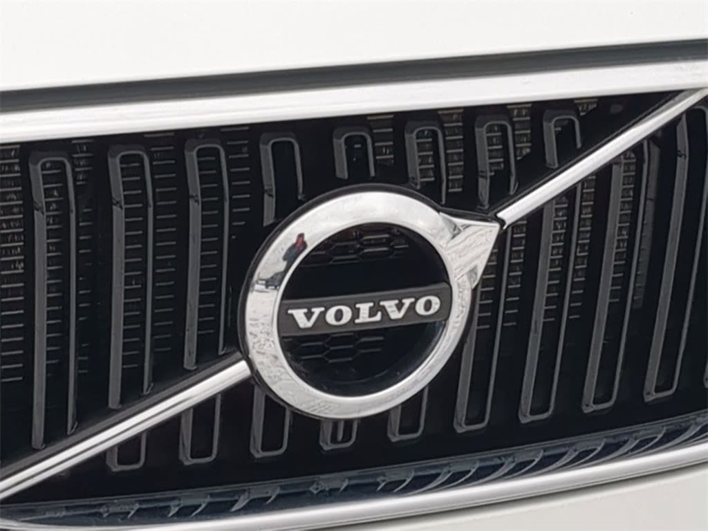 Thumbnail: 2021 Volvo XC60 - 23