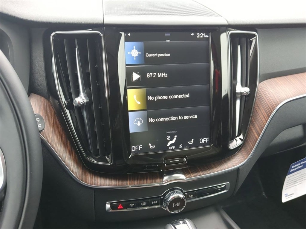 Thumbnail: 2021 Volvo XC60 - 14