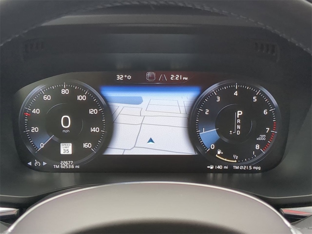 Thumbnail: 2021 Volvo XC60 - 16