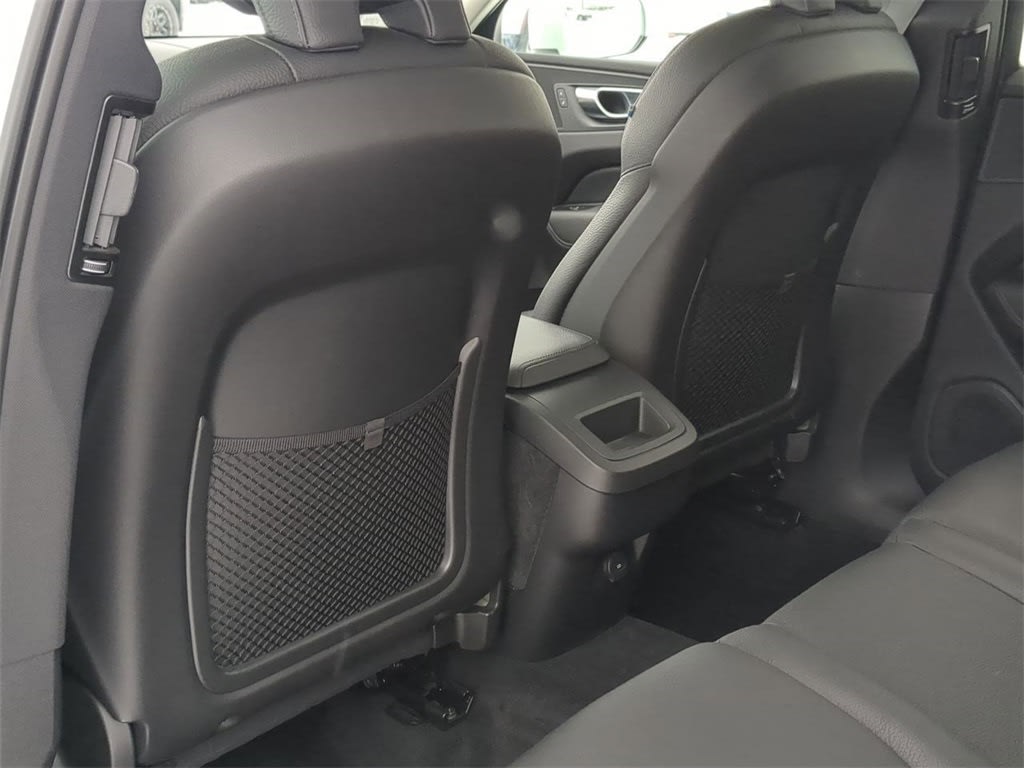 Thumbnail: 2021 Volvo XC60 - 12