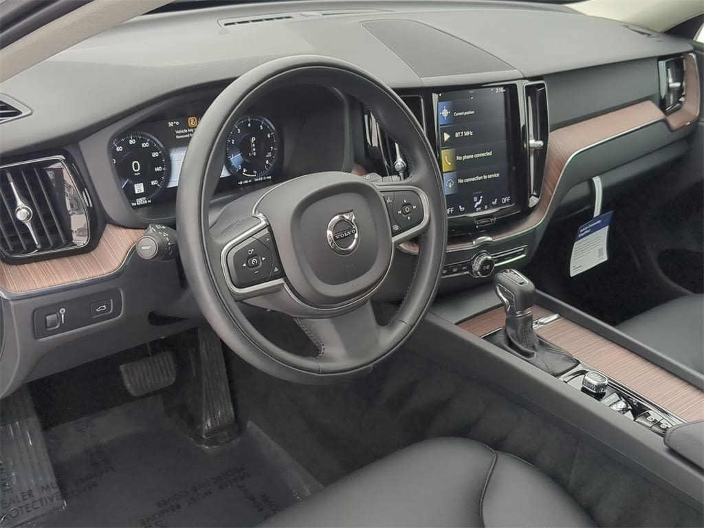 Thumbnail: 2021 Volvo XC60 - 2