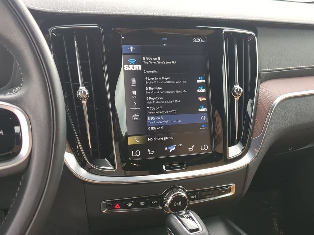 Thumbnail: 2020 Volvo V60 - 14