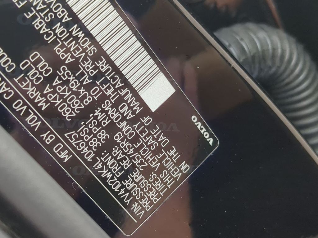 Thumbnail: 2020 Volvo V60 - 18