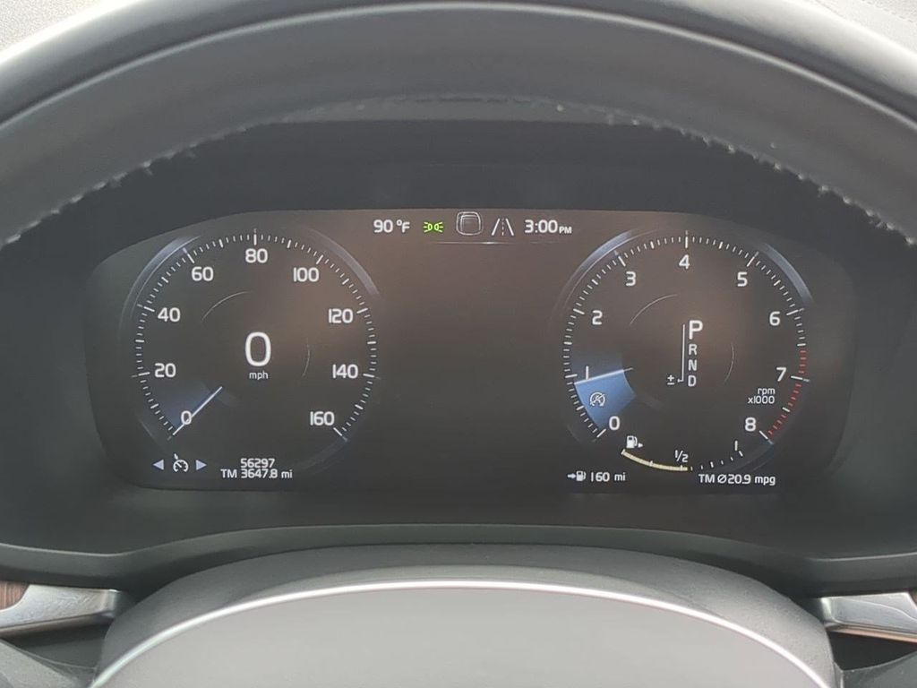 Thumbnail: 2020 Volvo V60 - 16
