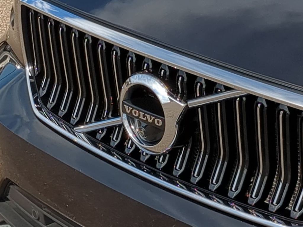 Thumbnail: 2020 Volvo XC40 - 7