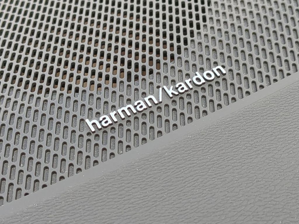 Thumbnail: 2021 Volvo XC40 - 19