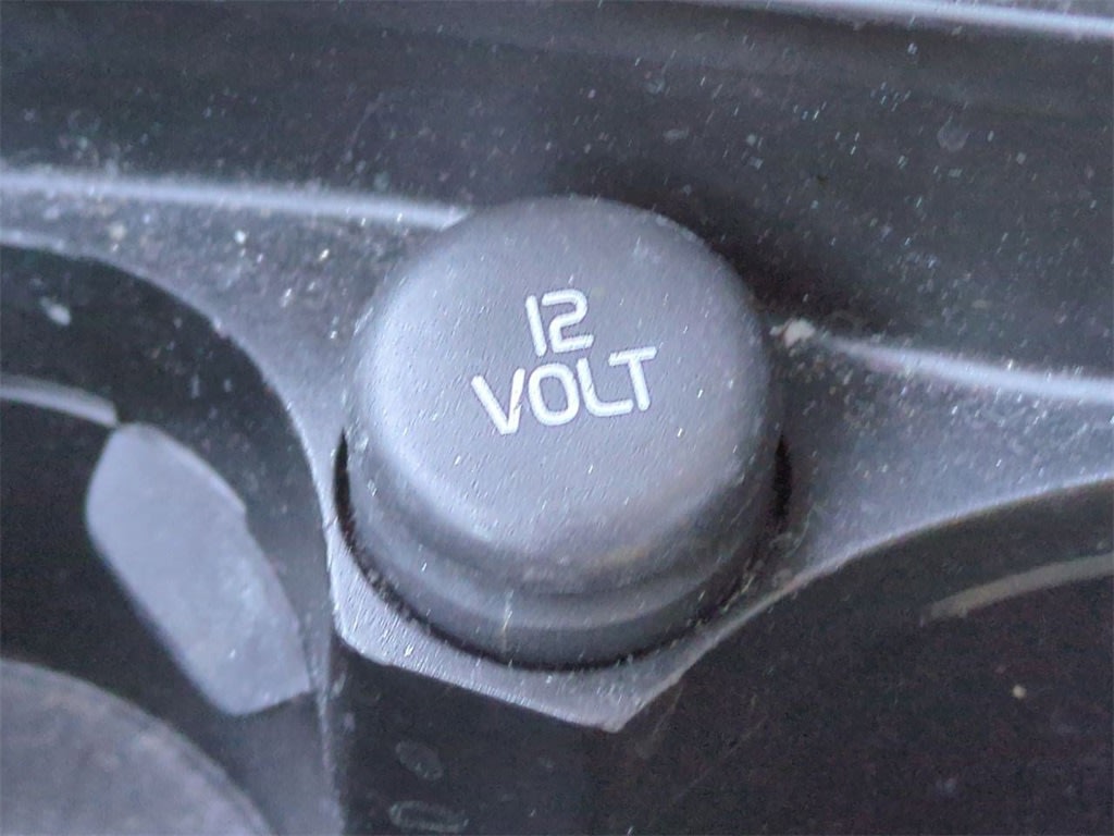 Thumbnail: 2015 Volvo XC60 - 33