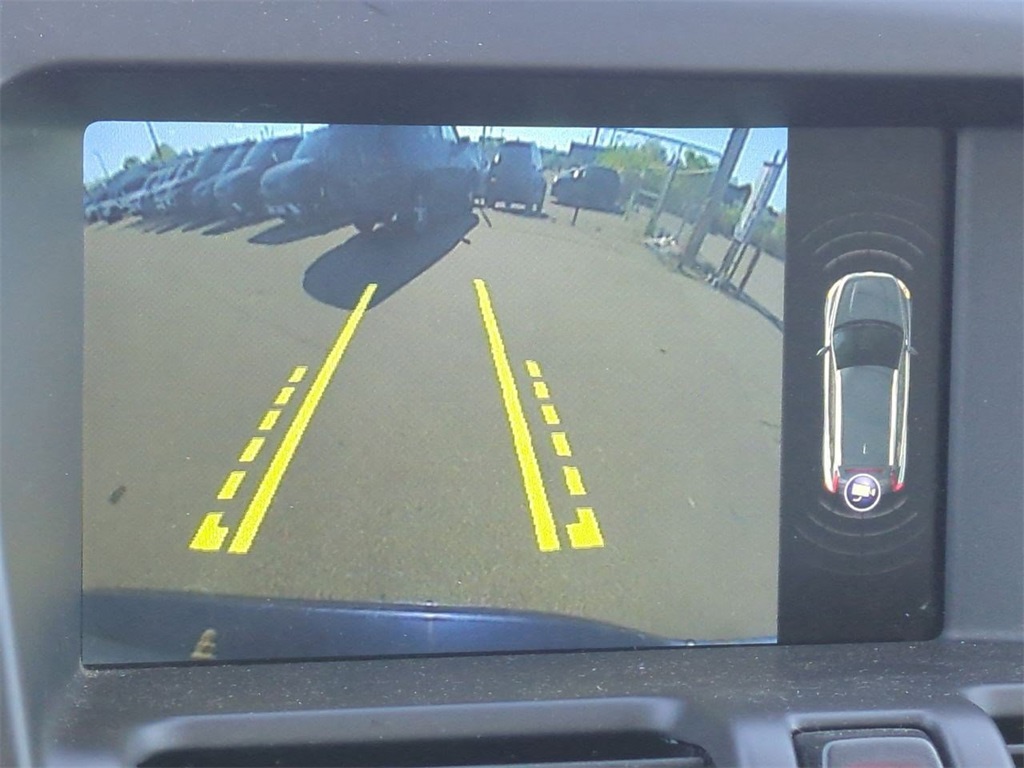 Thumbnail: 2015 Volvo XC60 - 32