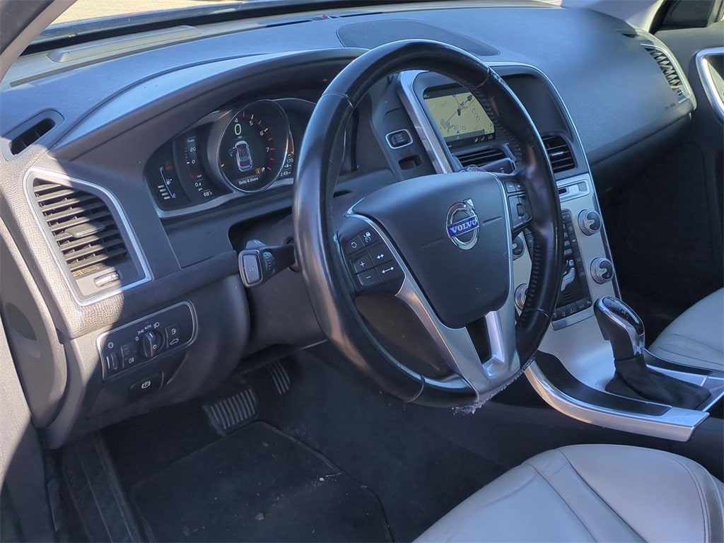 Thumbnail: 2015 Volvo XC60 - 2