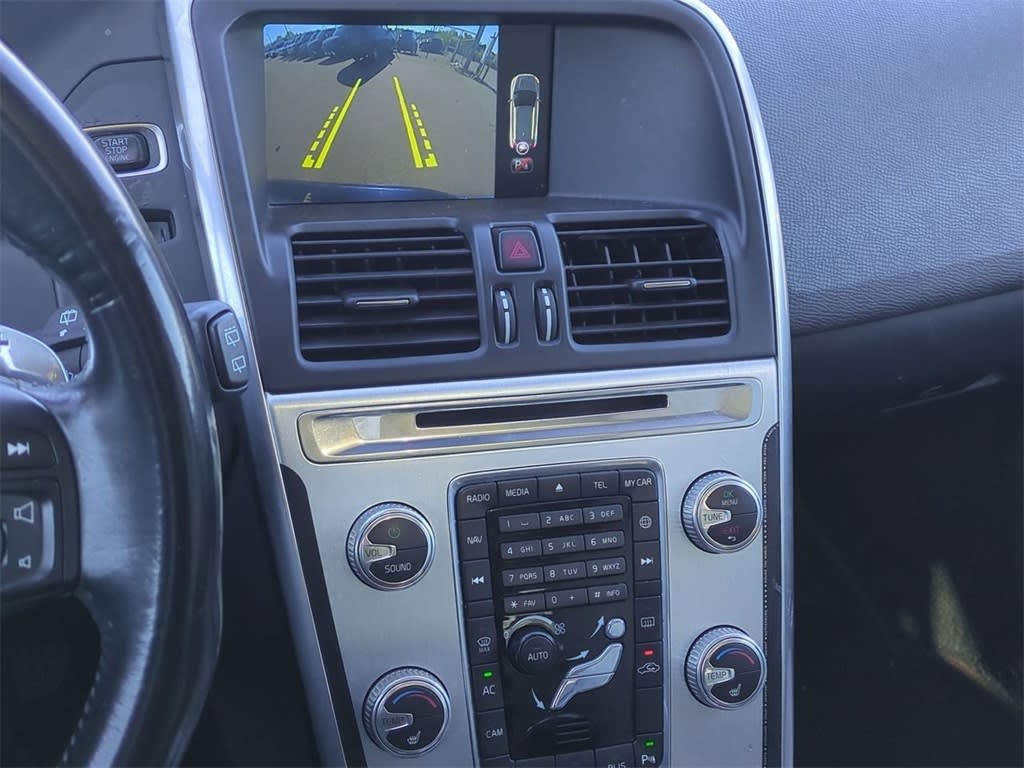 Thumbnail: 2015 Volvo XC60 - 12