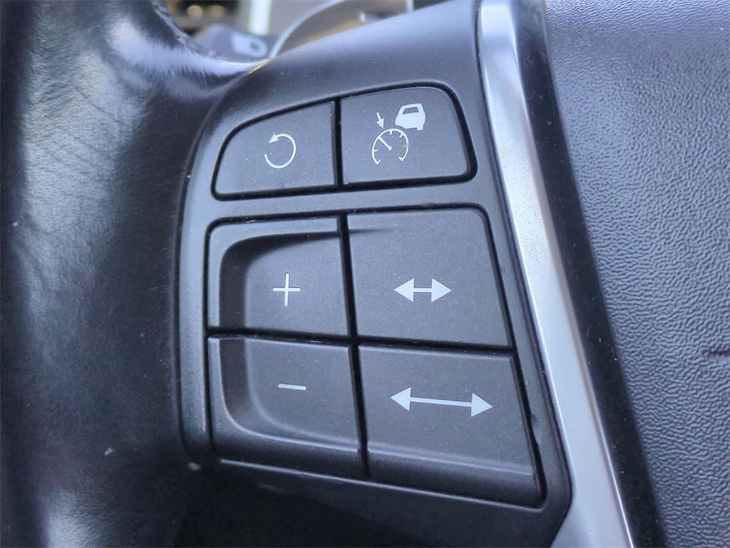 Thumbnail: 2015 Volvo XC60 - 27