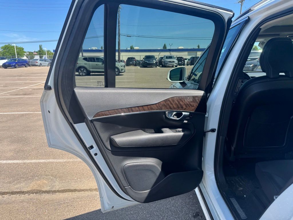 Thumbnail: 2019 Volvo XC90 - 20